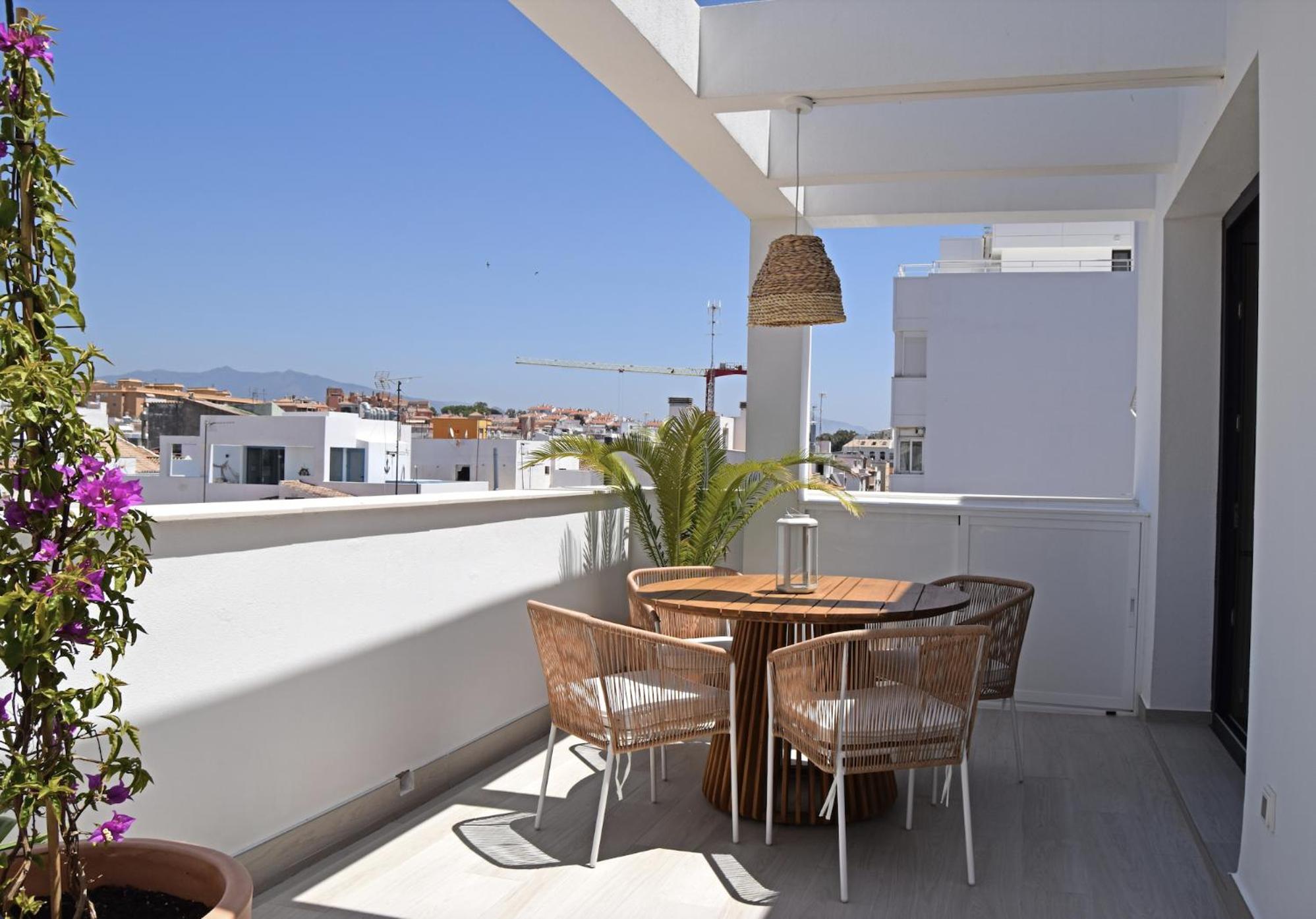 Apartment Casa Vega, A Un Minuto De La Playa, Parking Included Estepona